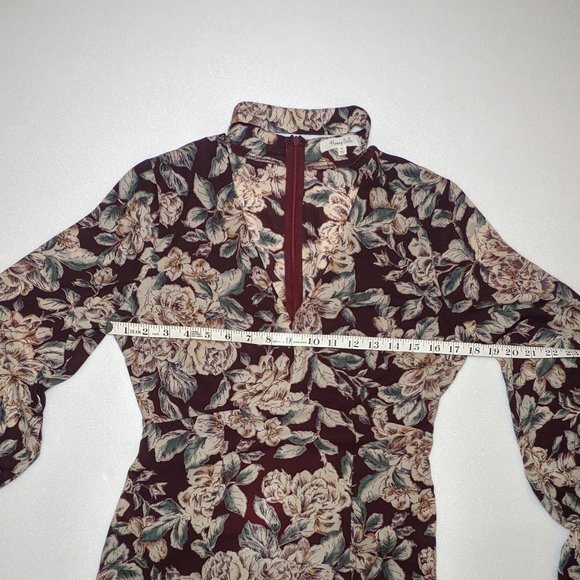 Honey Belle Floral Print Maxi Dress in Burgundy - Picture 12 of 15